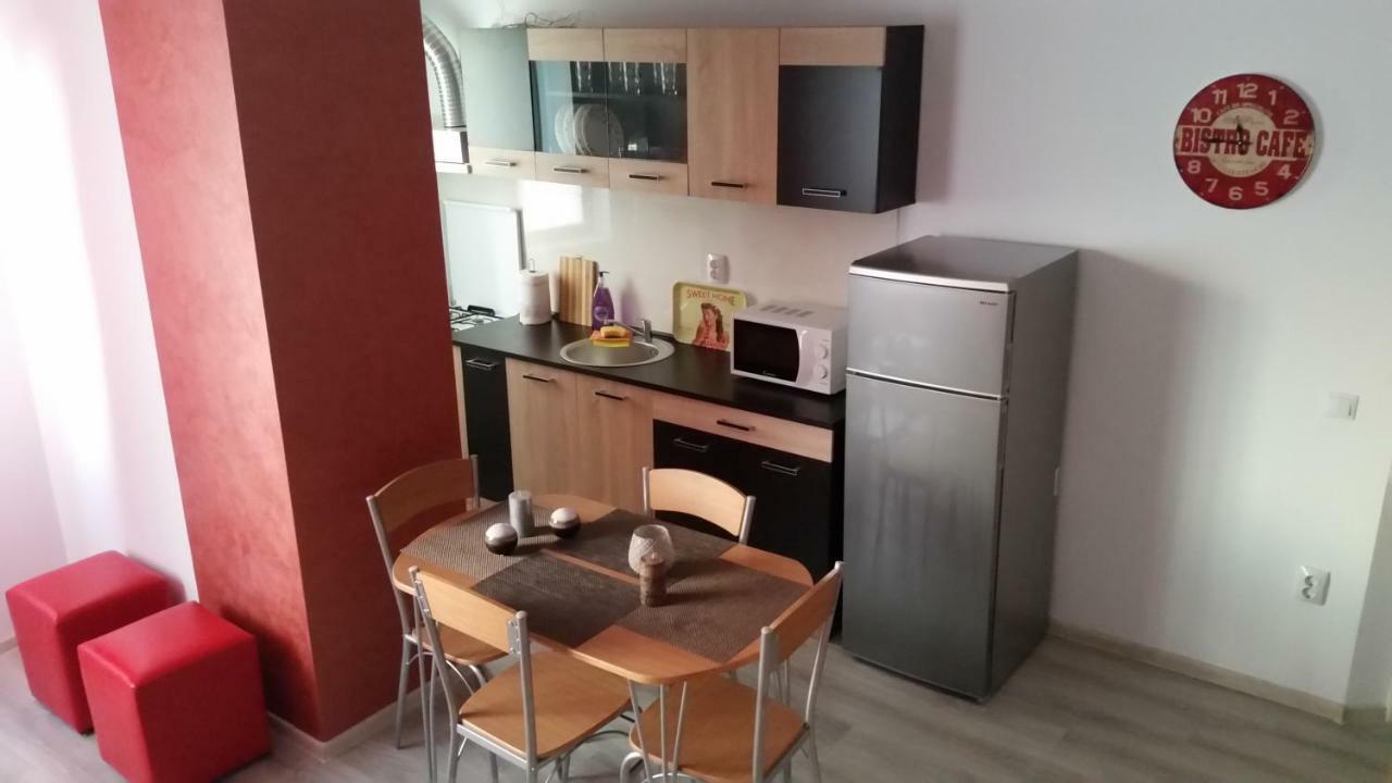 Kolonaki Domus Apartment Iasi Exteriör bild