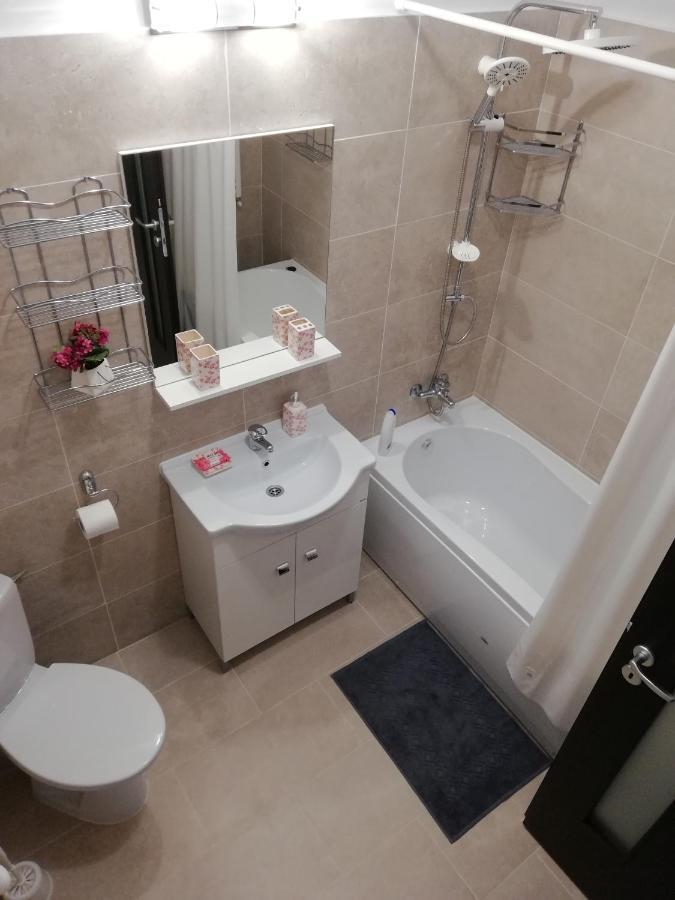 Kolonaki Domus Apartment Iasi Exteriör bild